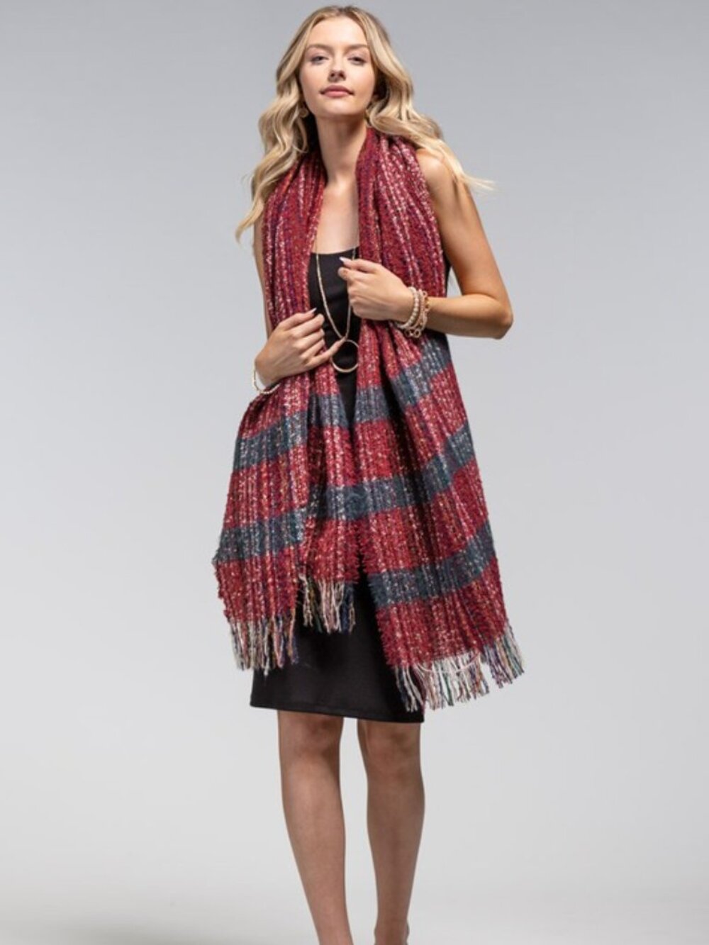 Cozy Boucle Oblong Scarf w/ Fringe Burgundy
